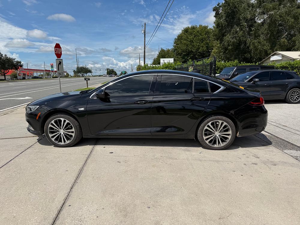 buick regal sportback 2019 W04GP6SX2K1008597 image buick regal sportback 2019 W04GP6SX2K1008597 image